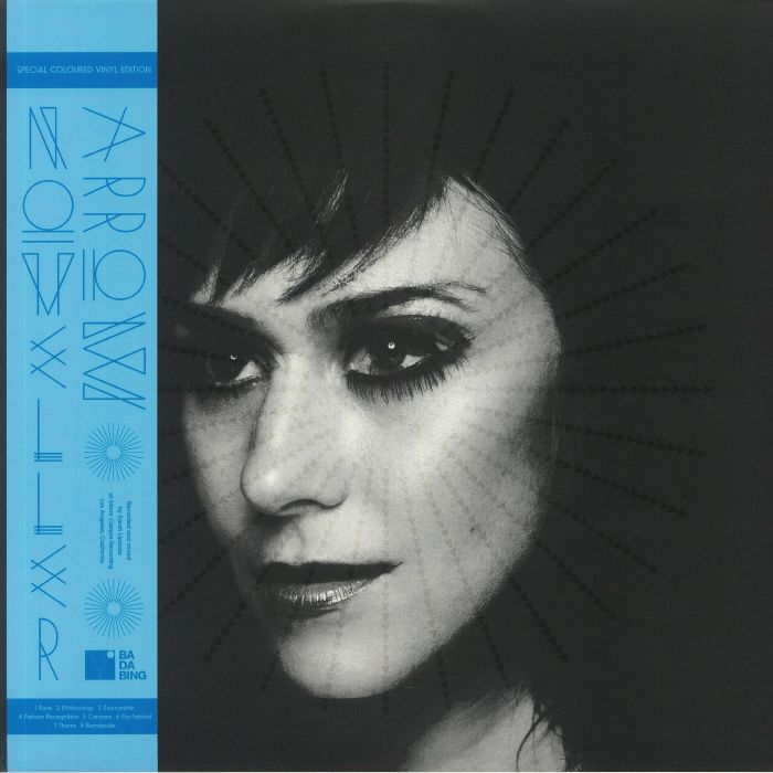 Noveller – Arrow vinyl cover