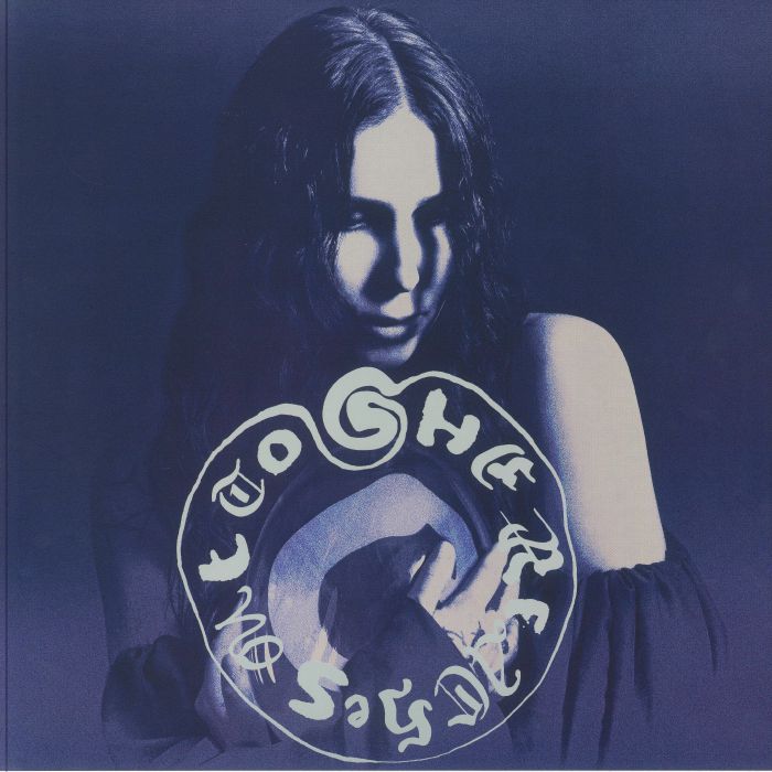 Chelsea Wolfe – She Reaches Out To She Reaches Out To She vinyl cover