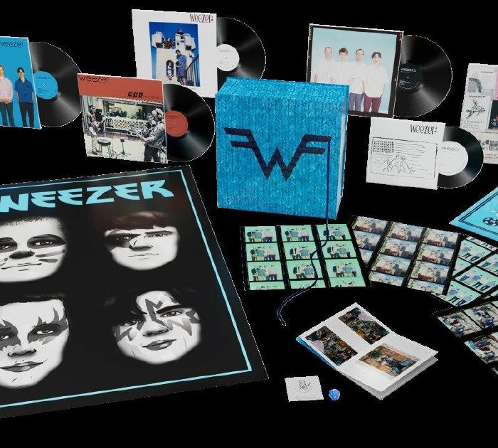 Weezer – Blue Album (30th Anniversary Edition) vinyl cover