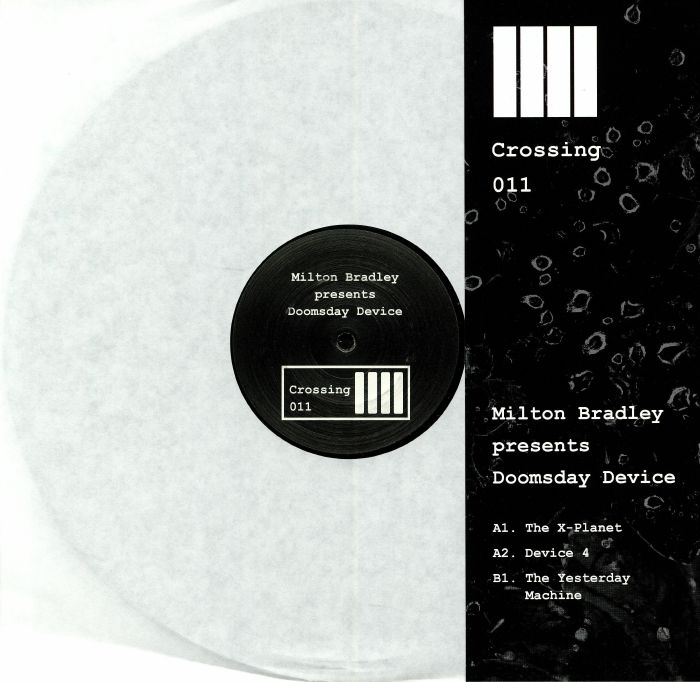 Milton Bradley | Doomsday Device CROSSING 011
