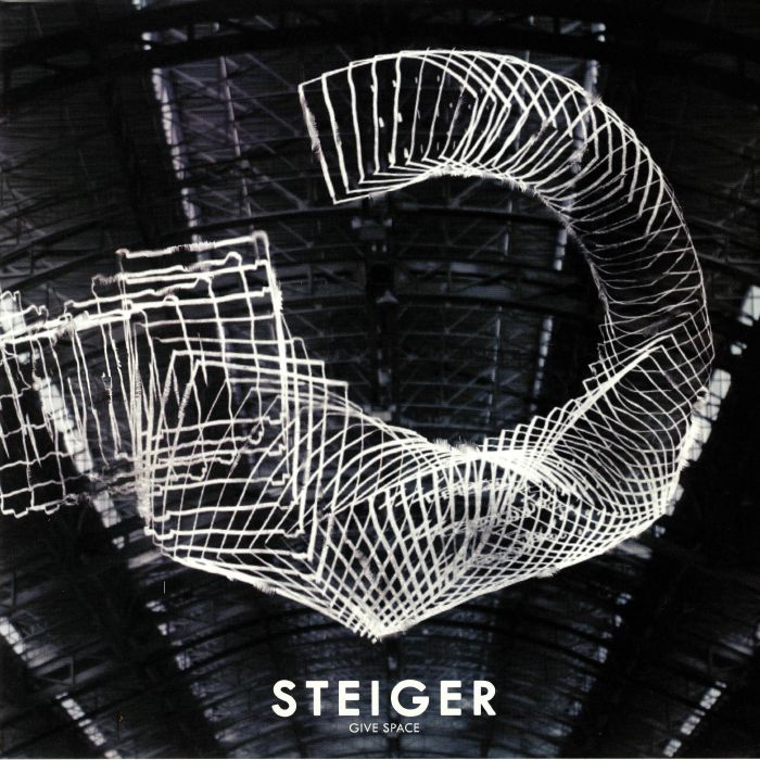 Steiger Give Space