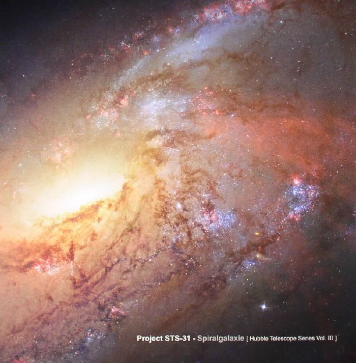 Heinrich Mueller | The Exaltics Hubble Telescope Series Volume III: Project STS 31 Spiralgalaxie